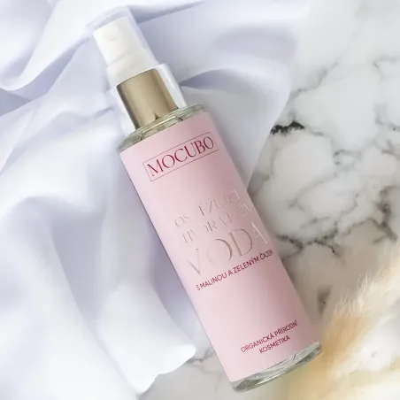 Osvěžující hydratační voda s malinou a zeleným čajem 100 ml obal